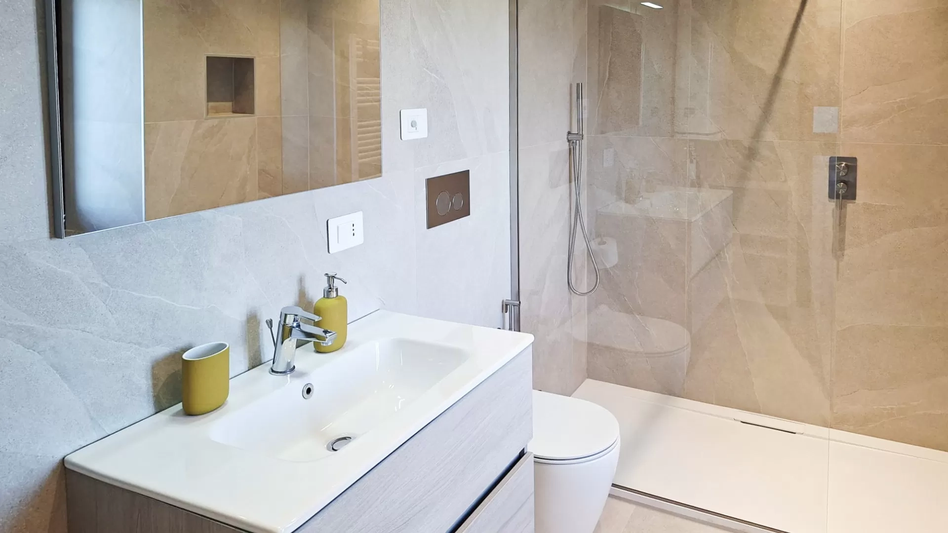 Dettaglio bagno di Usignolo