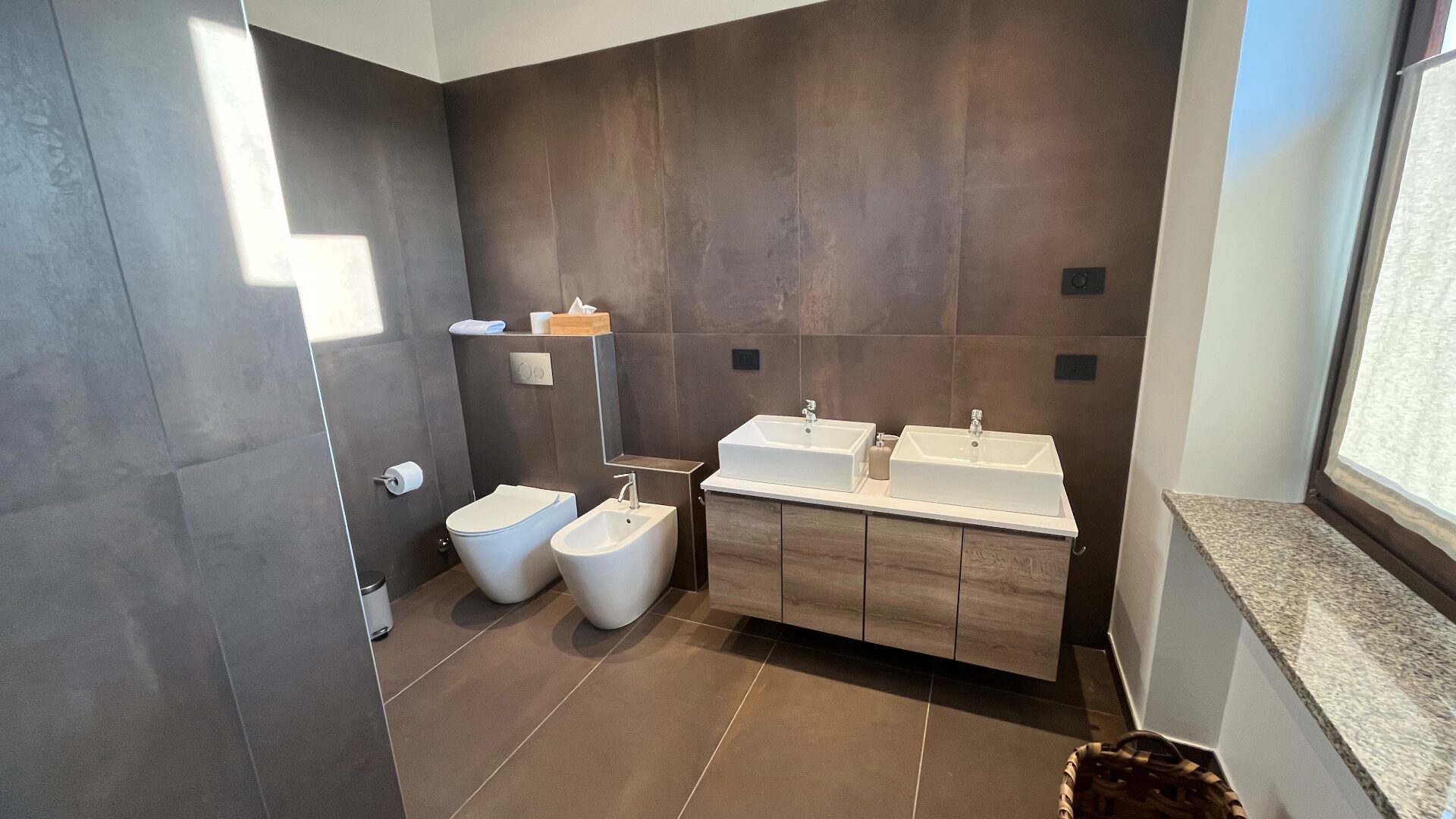 Dettaglio del bagno in appartamento